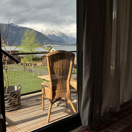 Green Sheep Boutique Hotel Stepantsminda Exterior photo